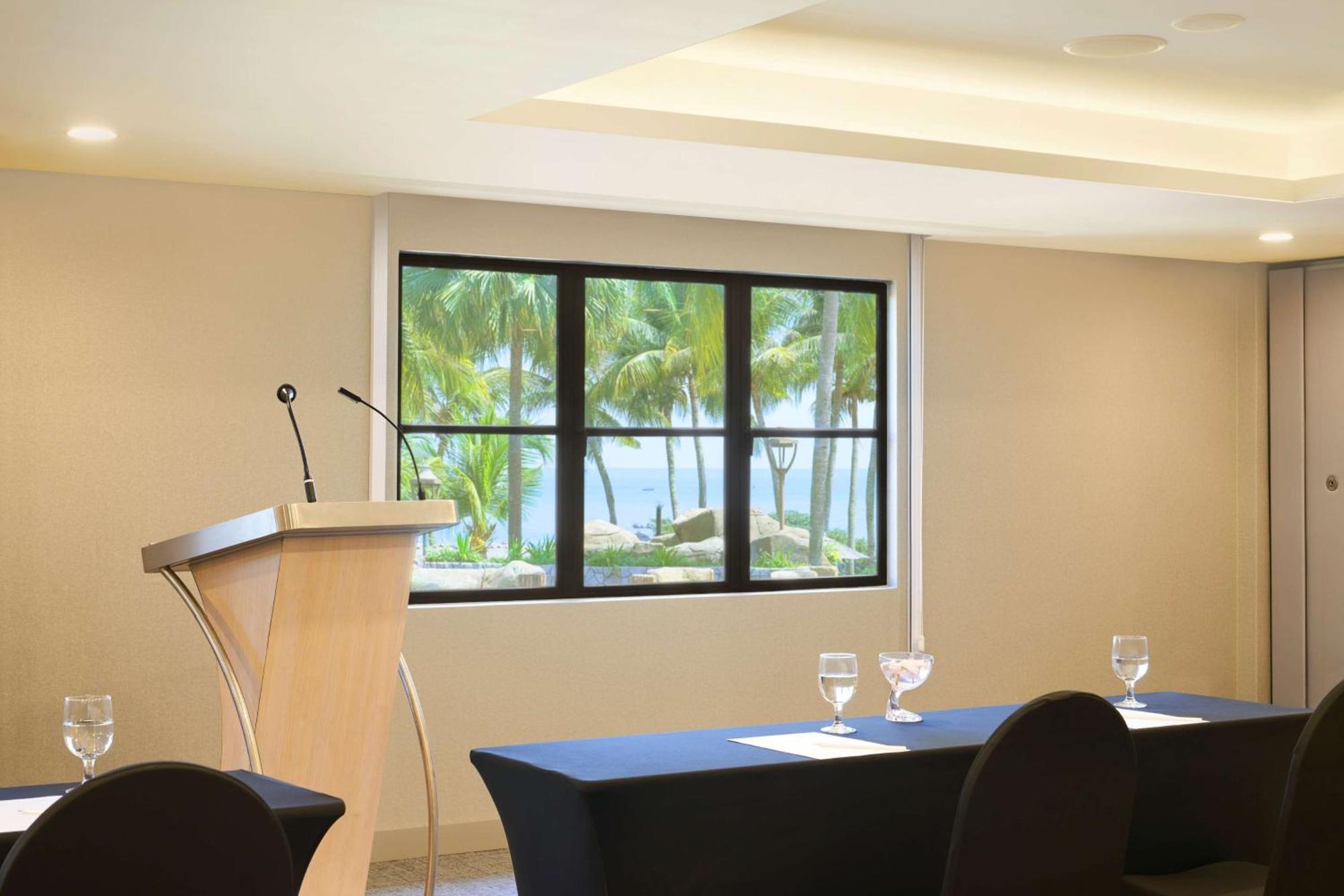 Doubletree By Hilton Damai Laut Hotel Lumut Eksteriør billede