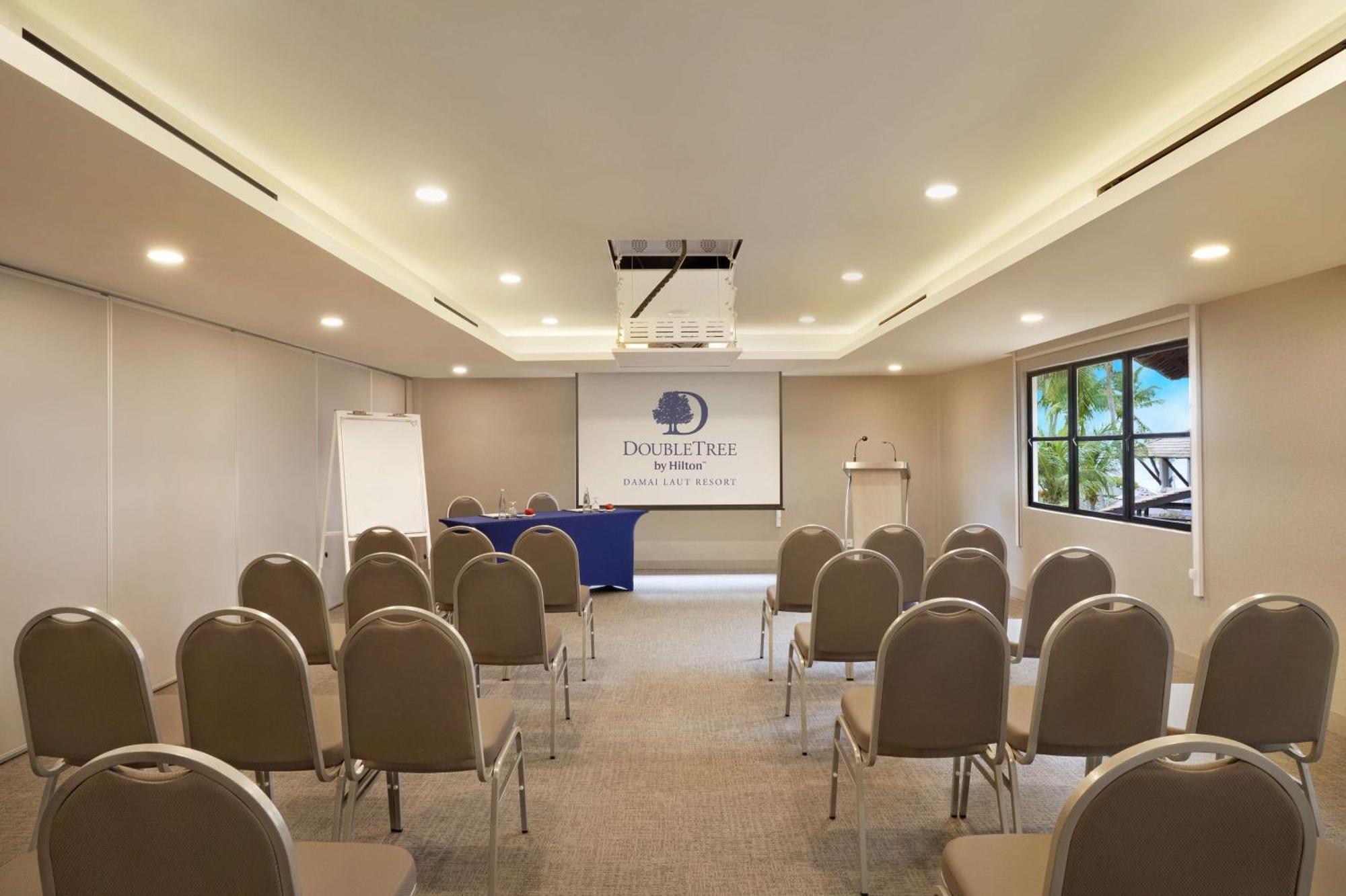 Doubletree By Hilton Damai Laut Hotel Lumut Eksteriør billede