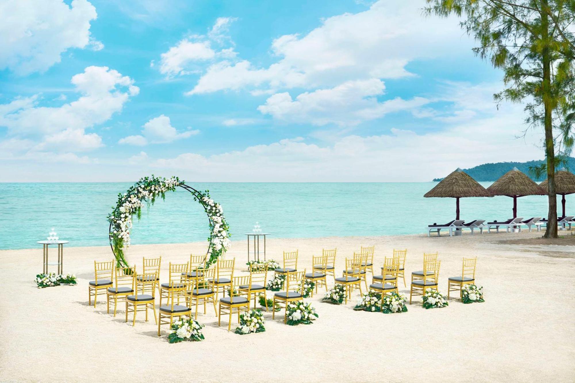 Doubletree By Hilton Damai Laut Hotel Lumut Eksteriør billede