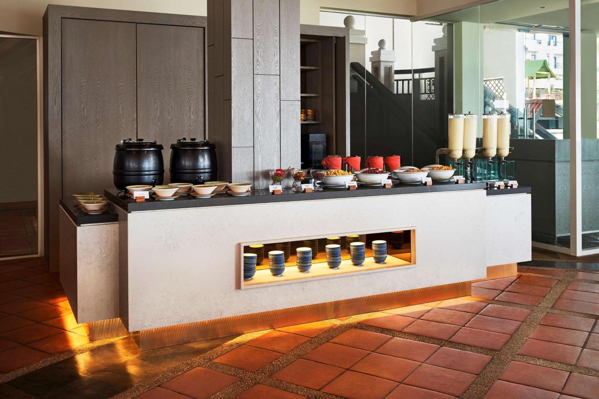 Doubletree By Hilton Damai Laut Hotel Lumut Eksteriør billede